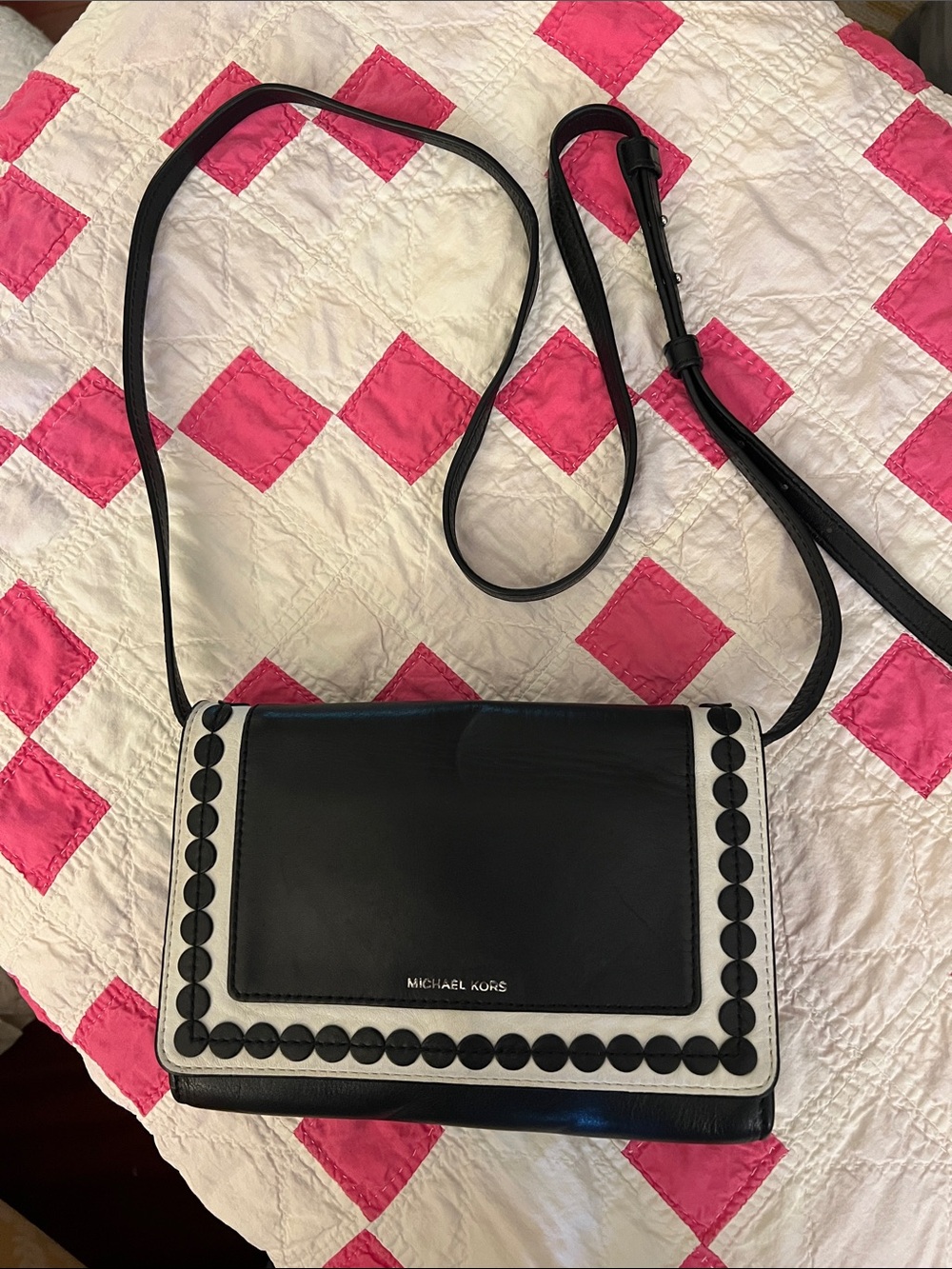 Michael Kors Black and White Leather beautiful Trim Crossbody